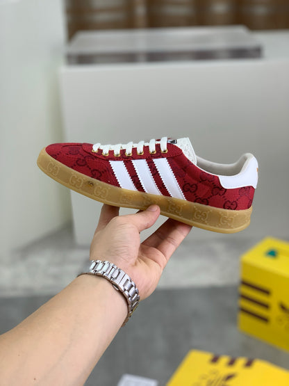 guc adi gazelle sneaker