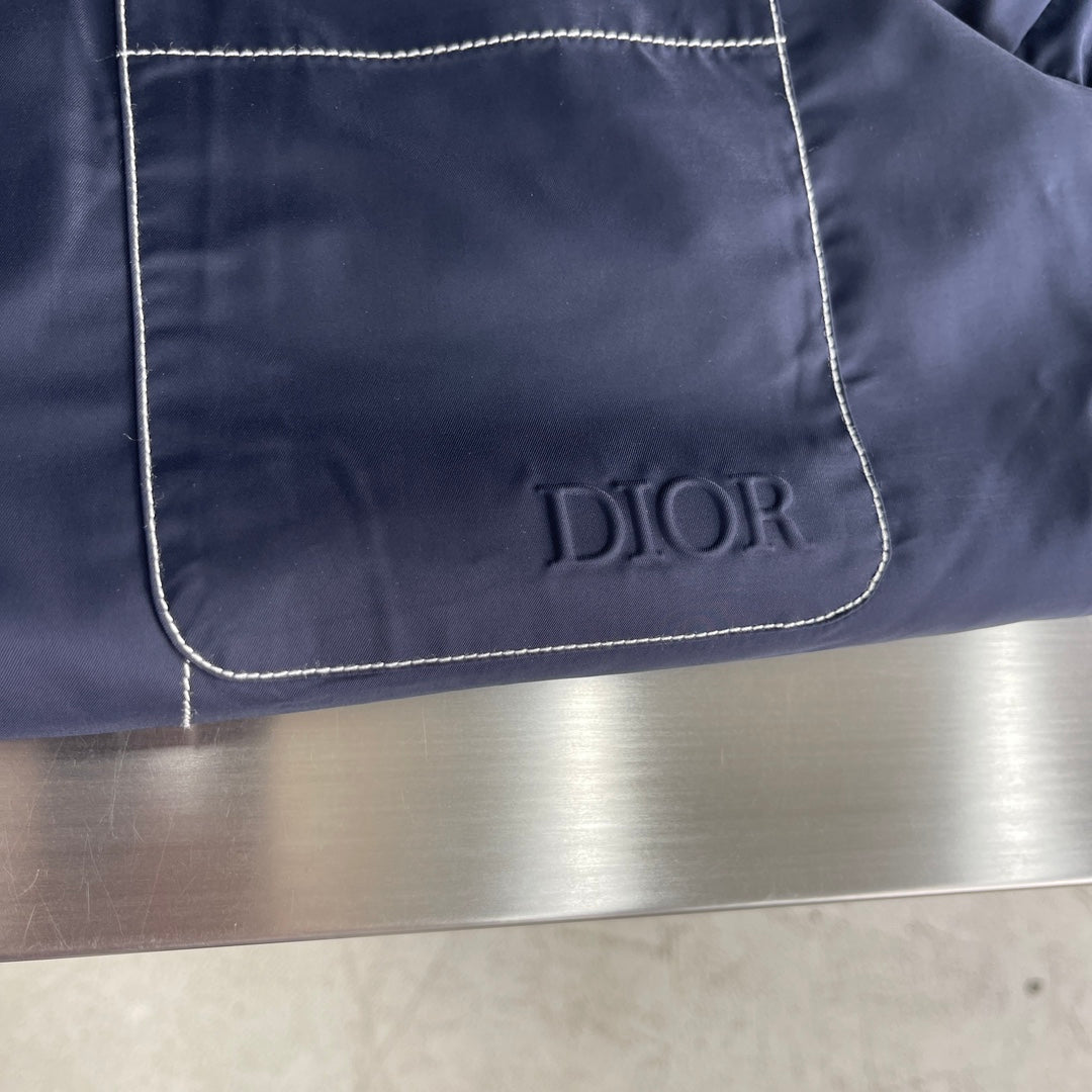 Dio Brand's classic outer seam design jacket