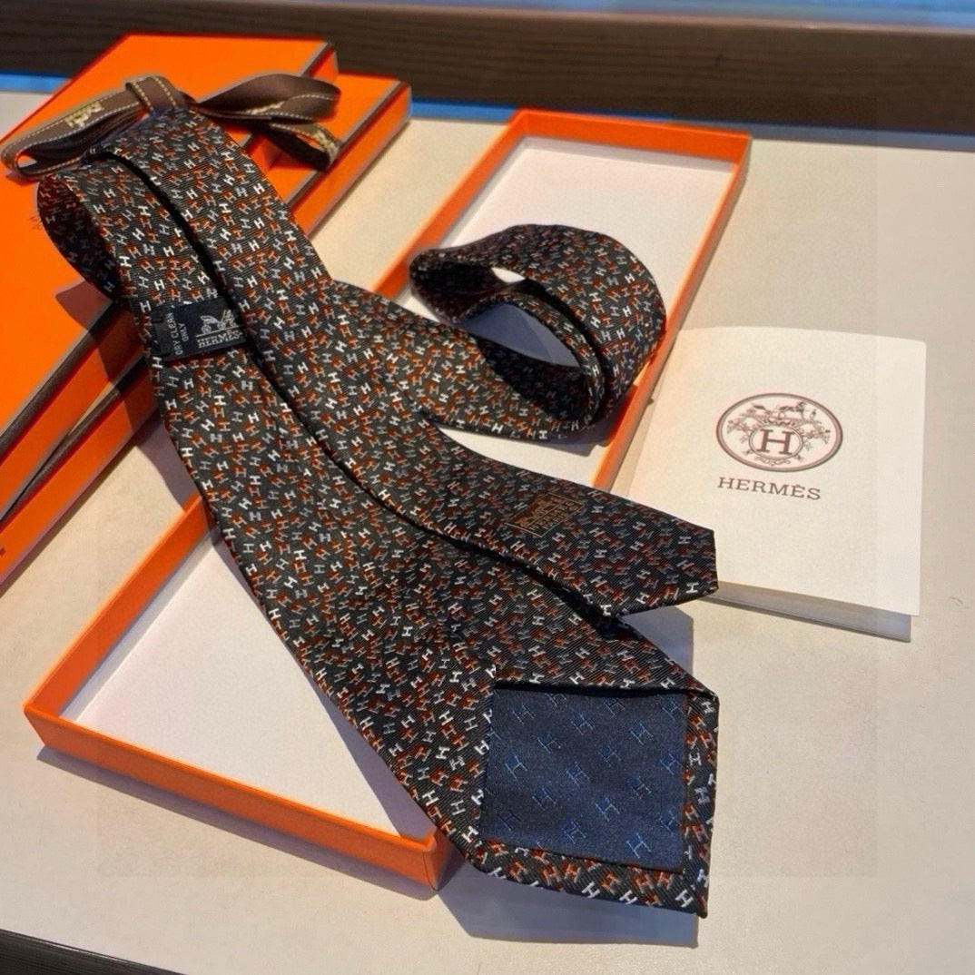 herm silk tie