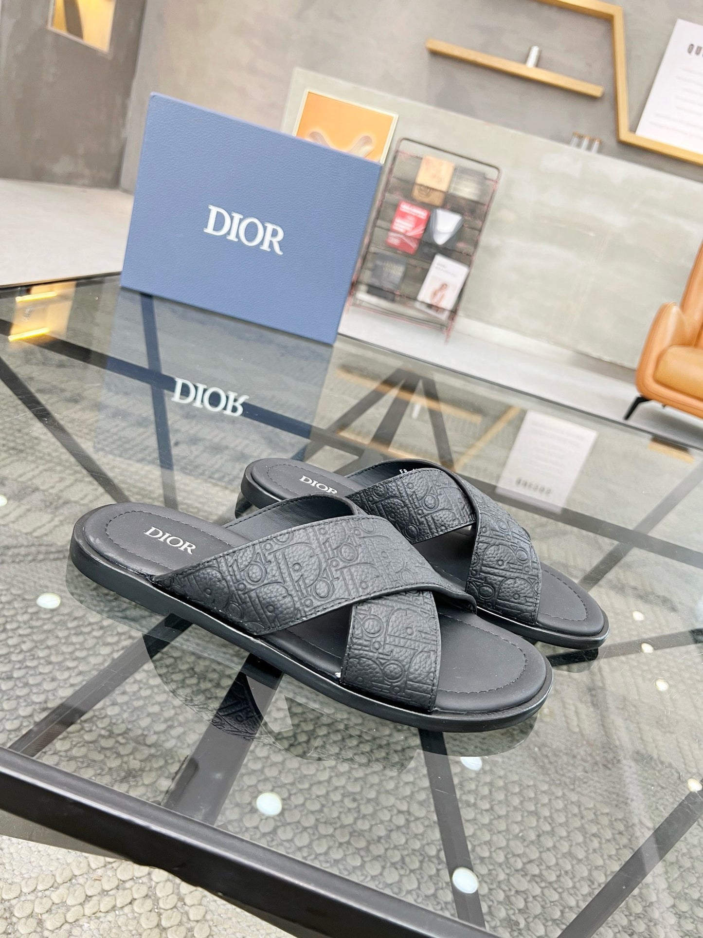 CD leather slippers