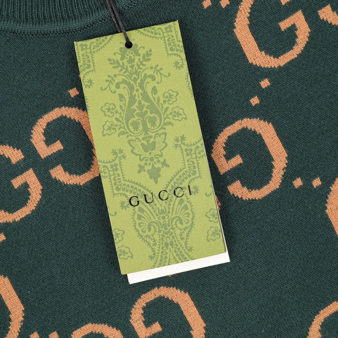 guc jacquard sweater