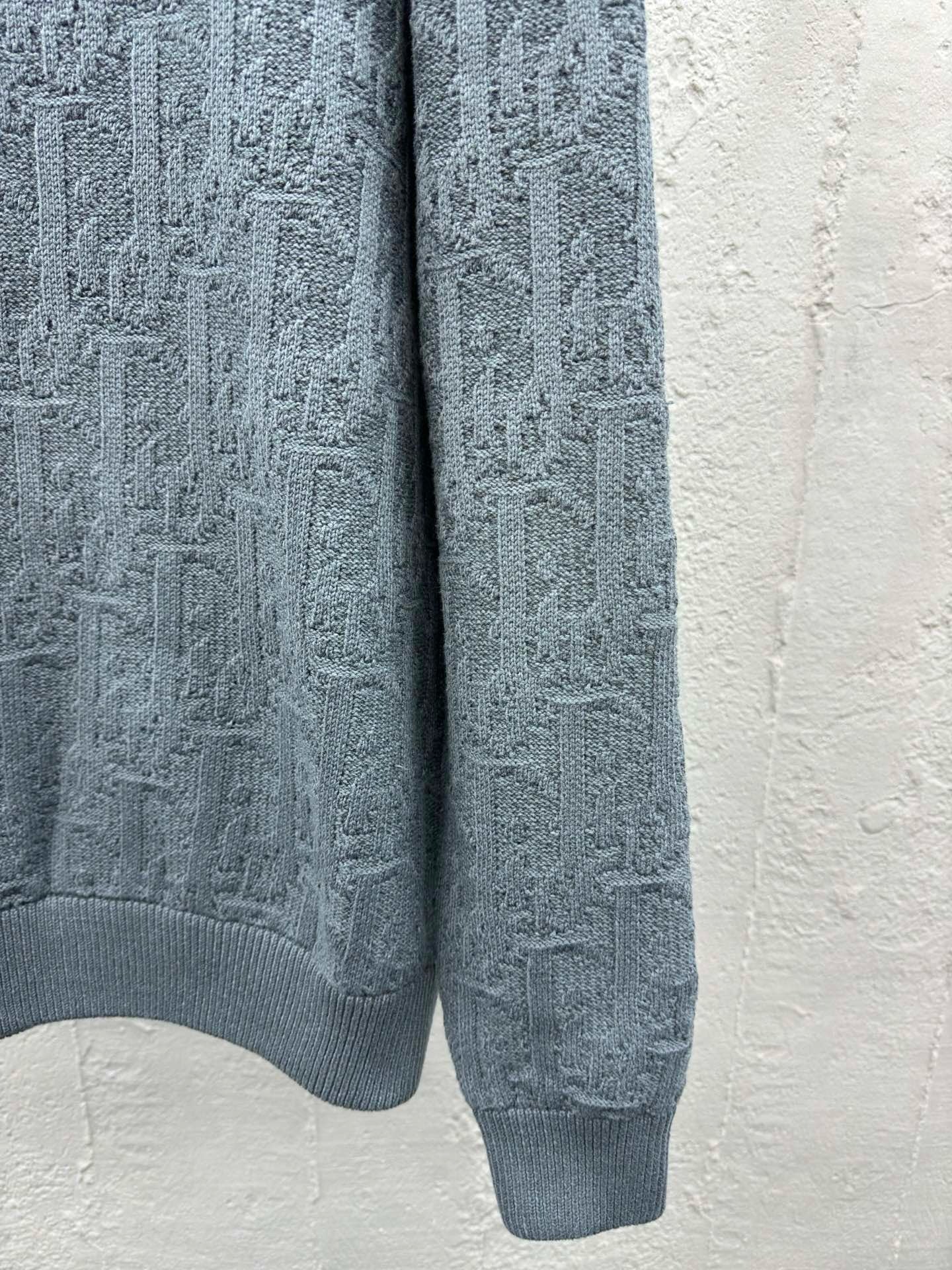 CD printed jacquard sweater