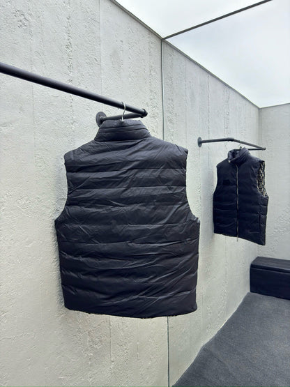 FEND Double-sided down vest