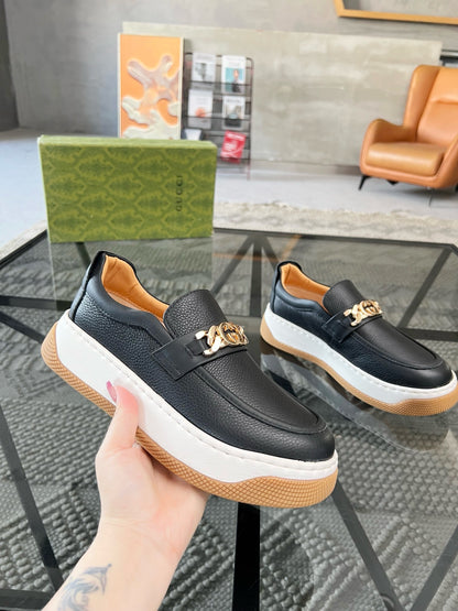 GUC leather sneaker