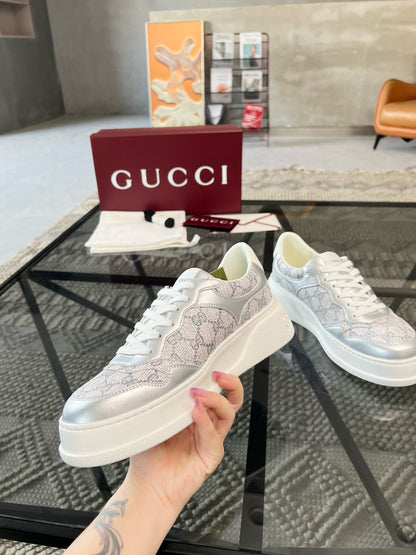 GUC  sneakers