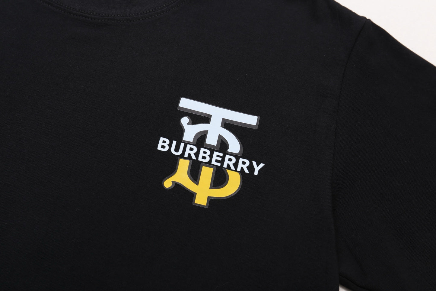 BURBER T-SHIRT