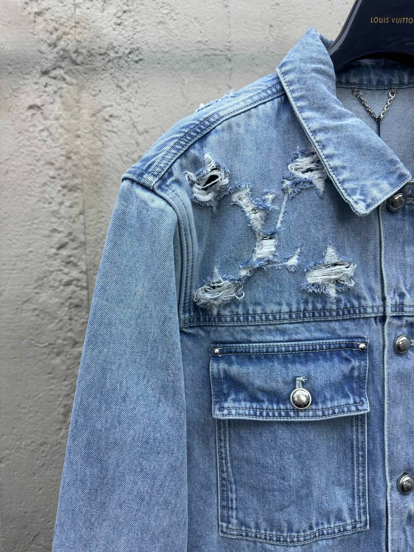 1V jacquard denim jacket