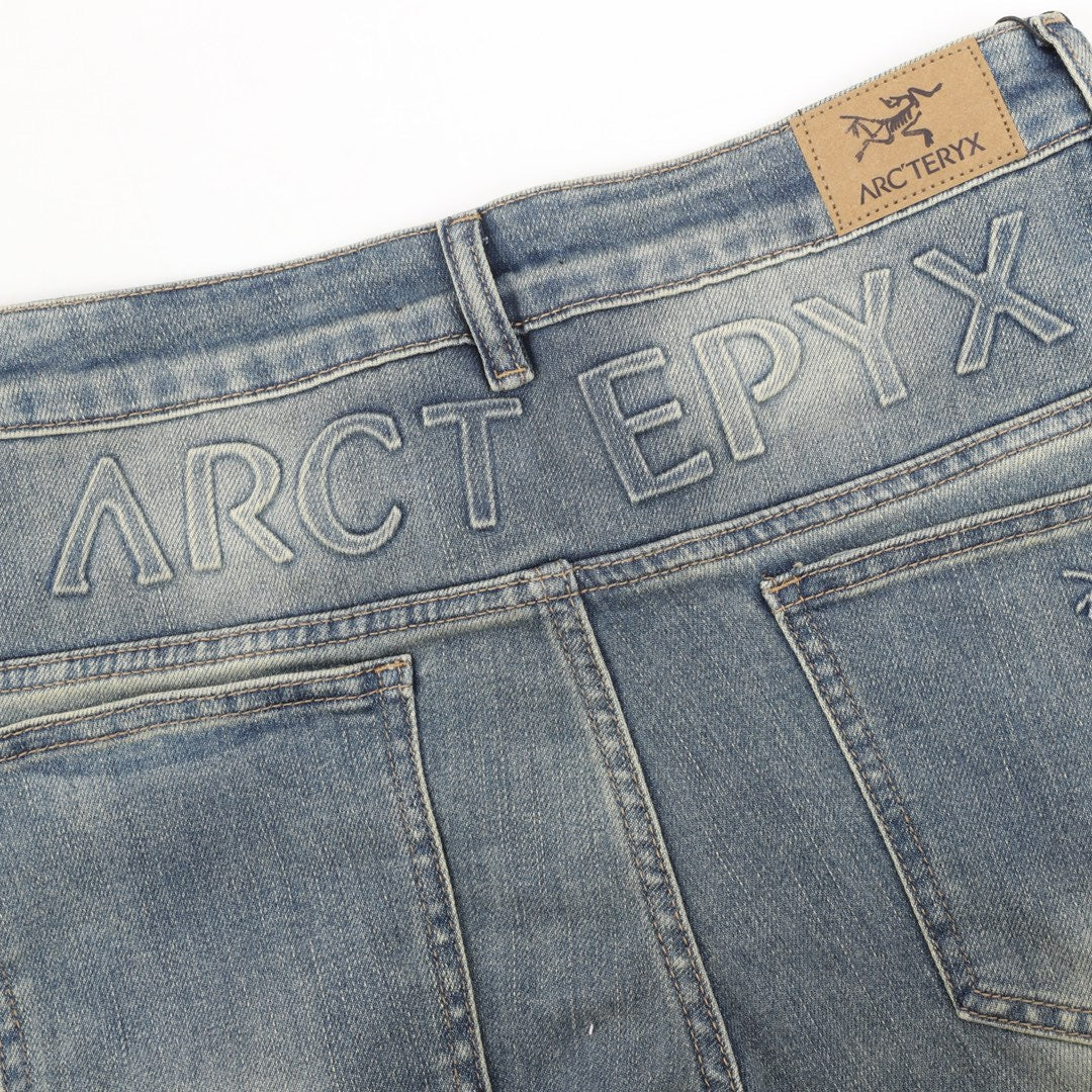 ARCTE JEANS