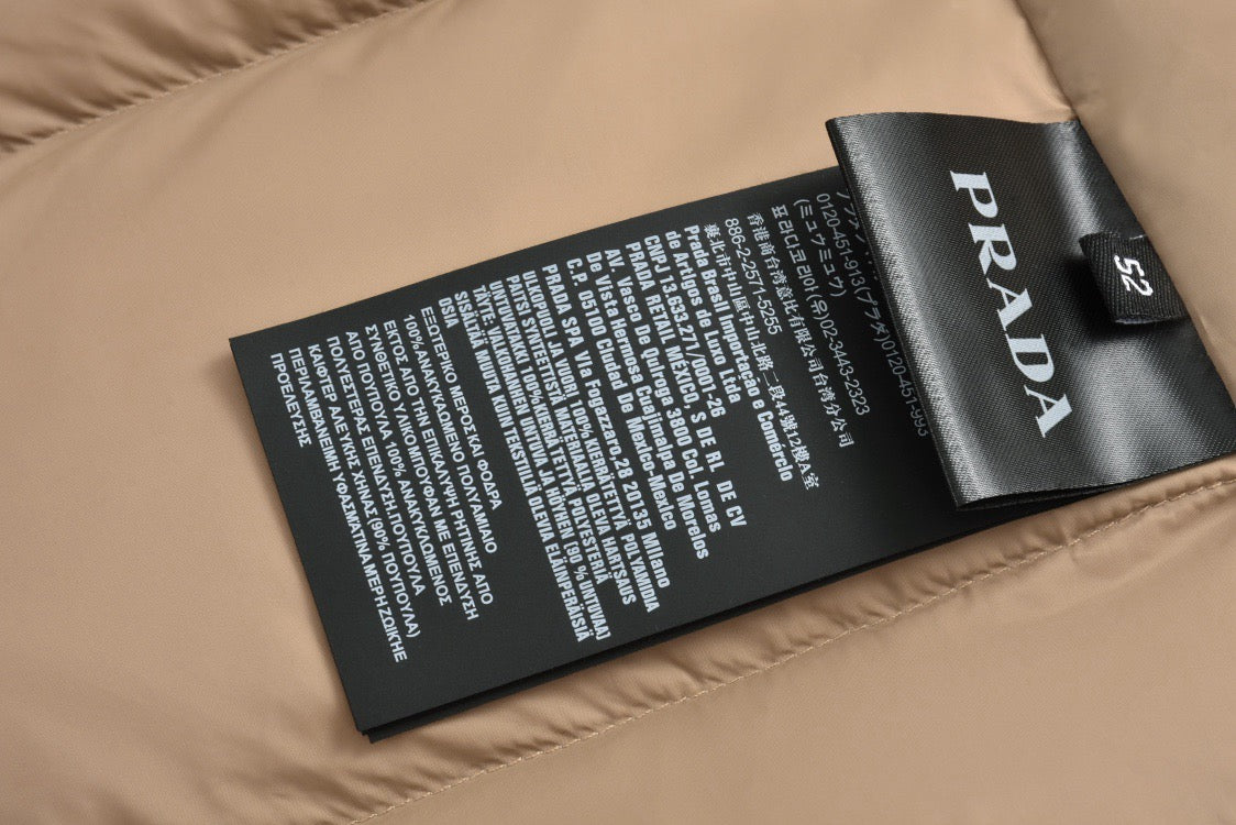 Pra Hooded down jacket