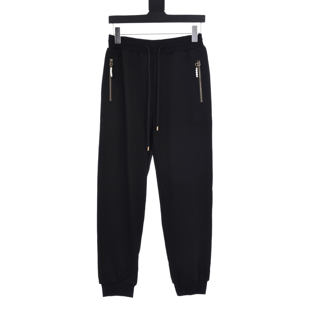 1V sweatpants