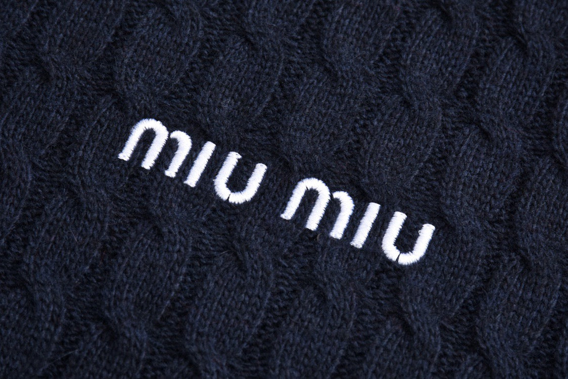 miui Lapel sweater