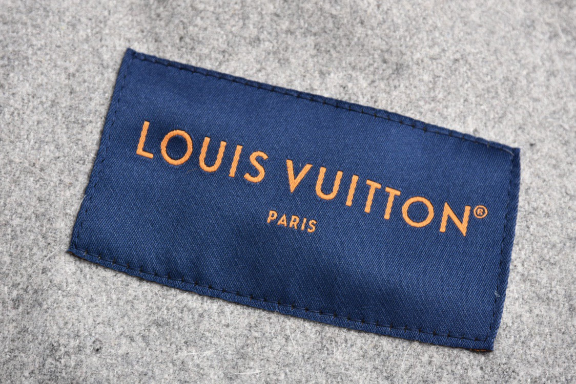 Louis Embossed cashmere down jacket