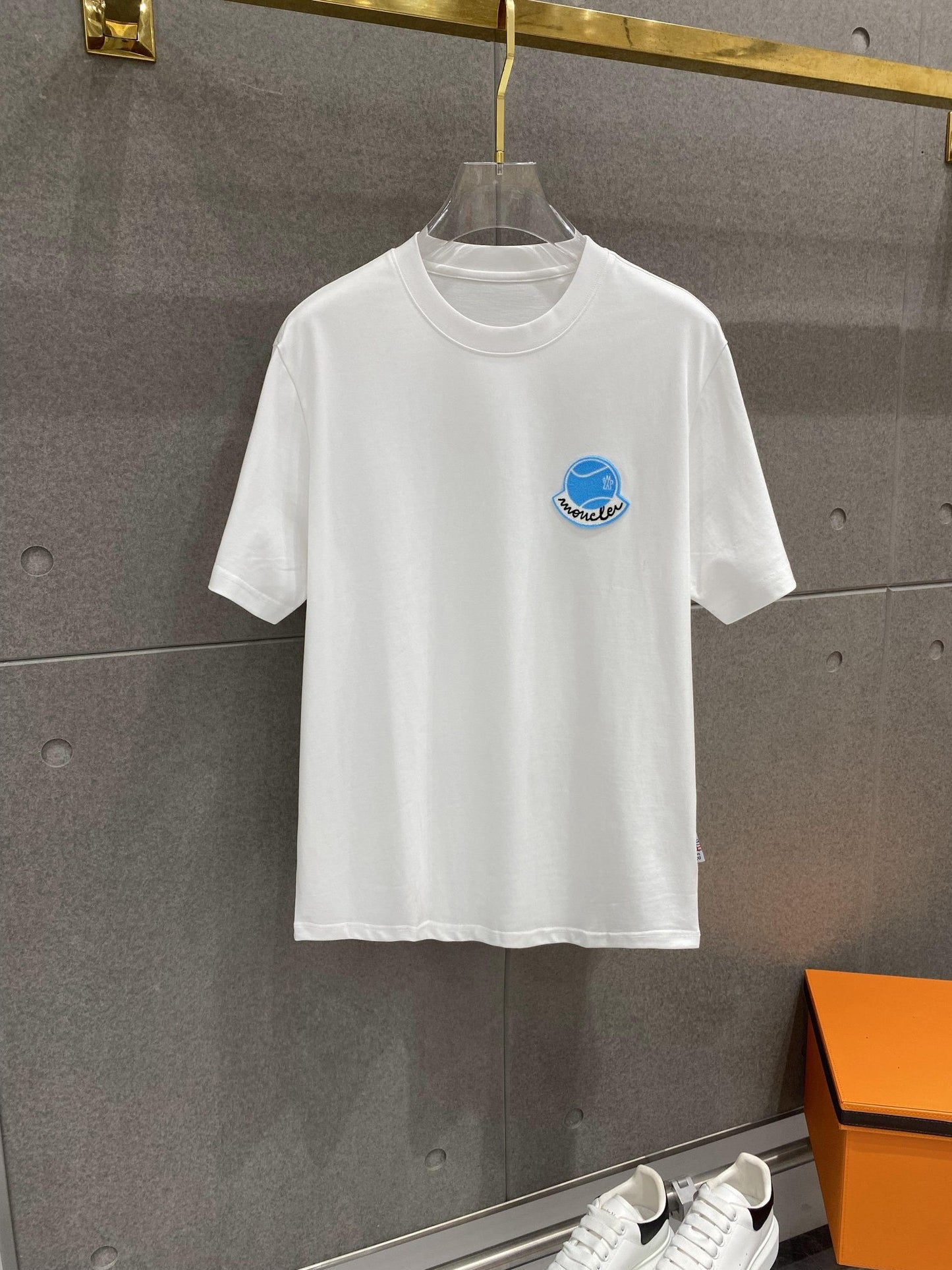 MONCL  T-SHIRT