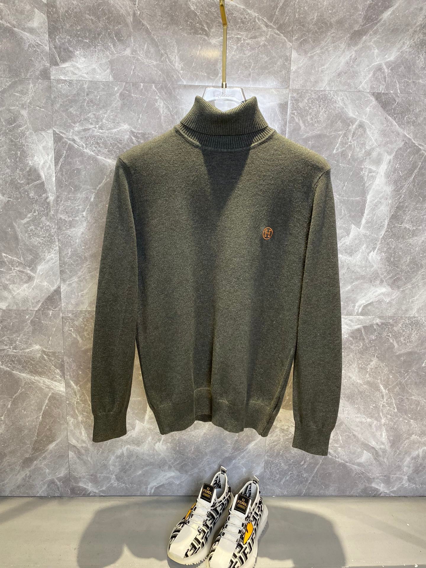 herm Turtleneck sweater