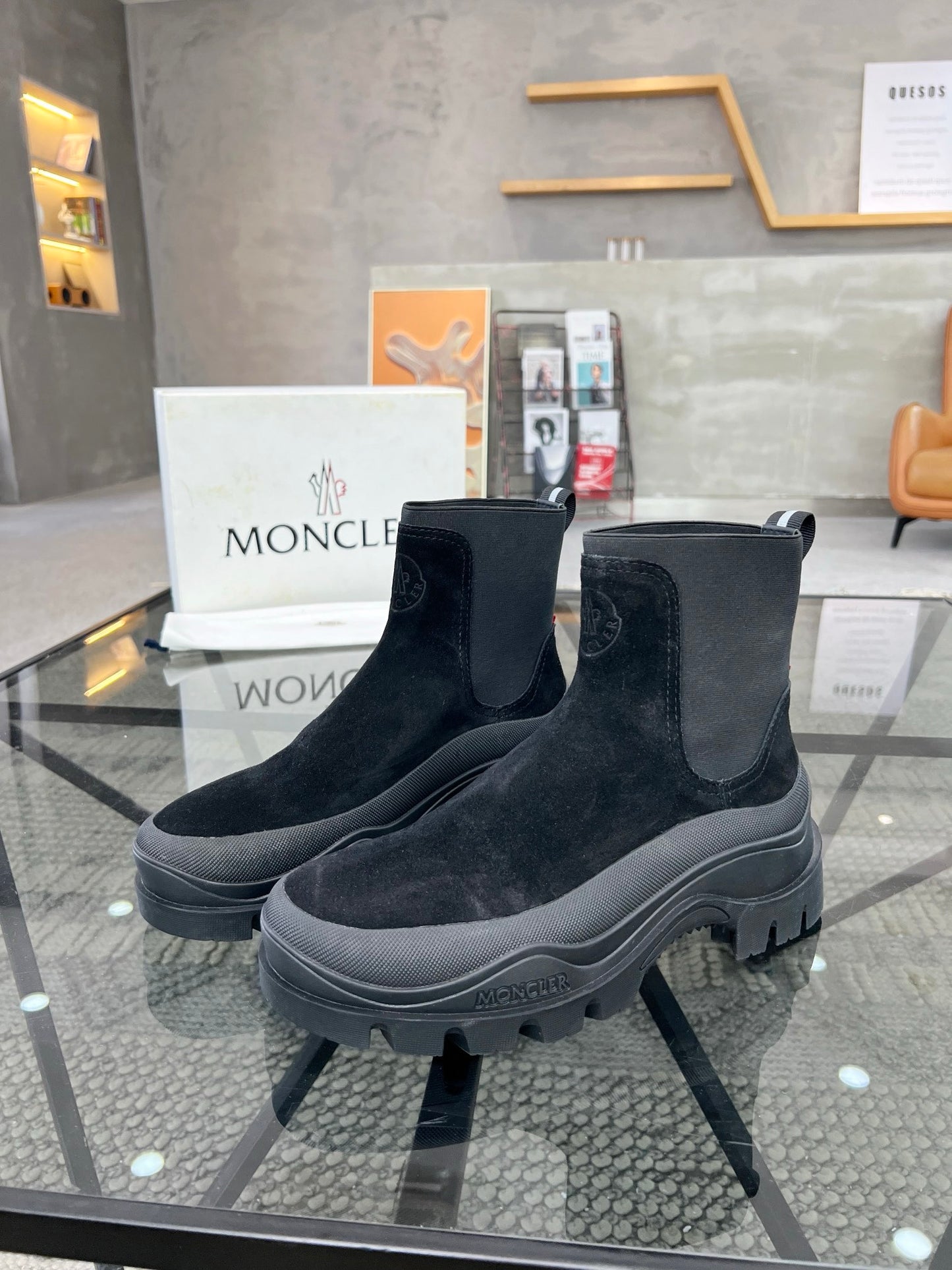 MONC Suede boots