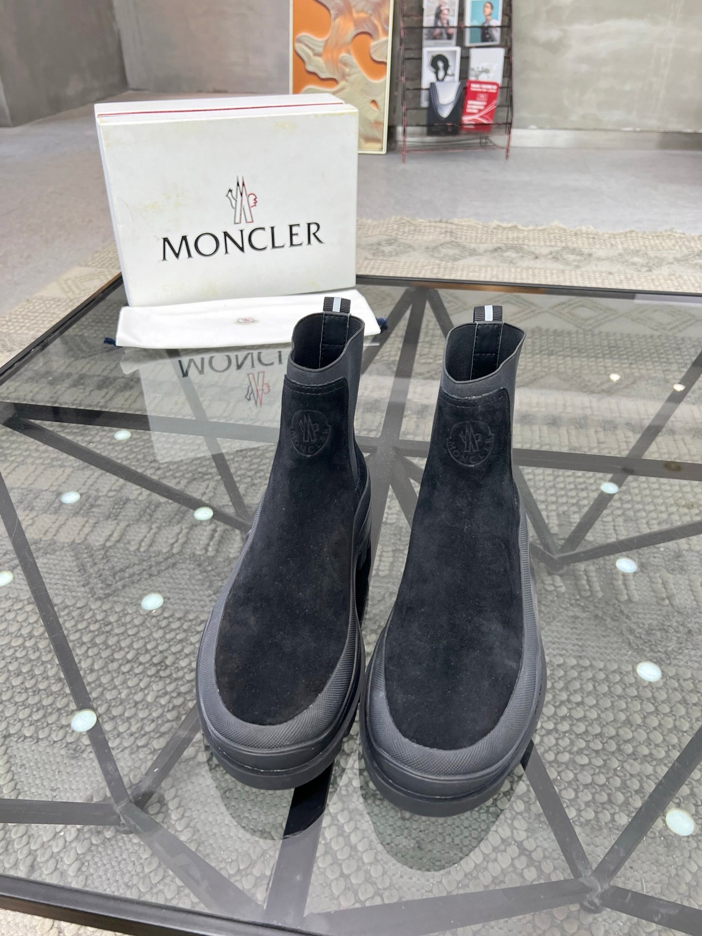 MONC Suede boots