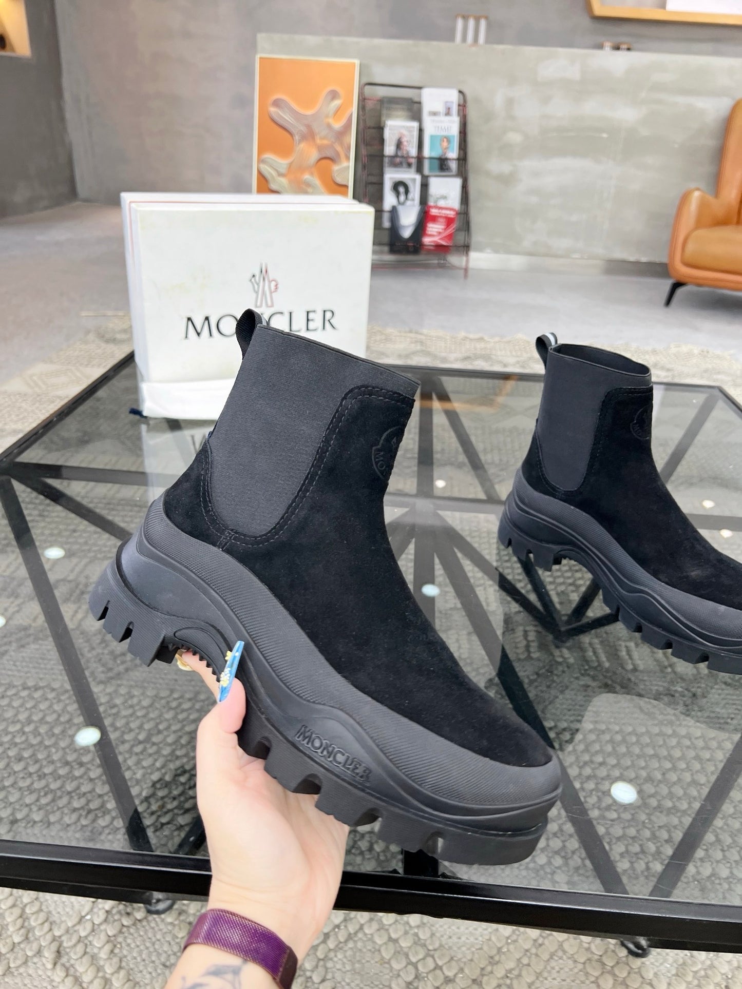 MONC Suede boots