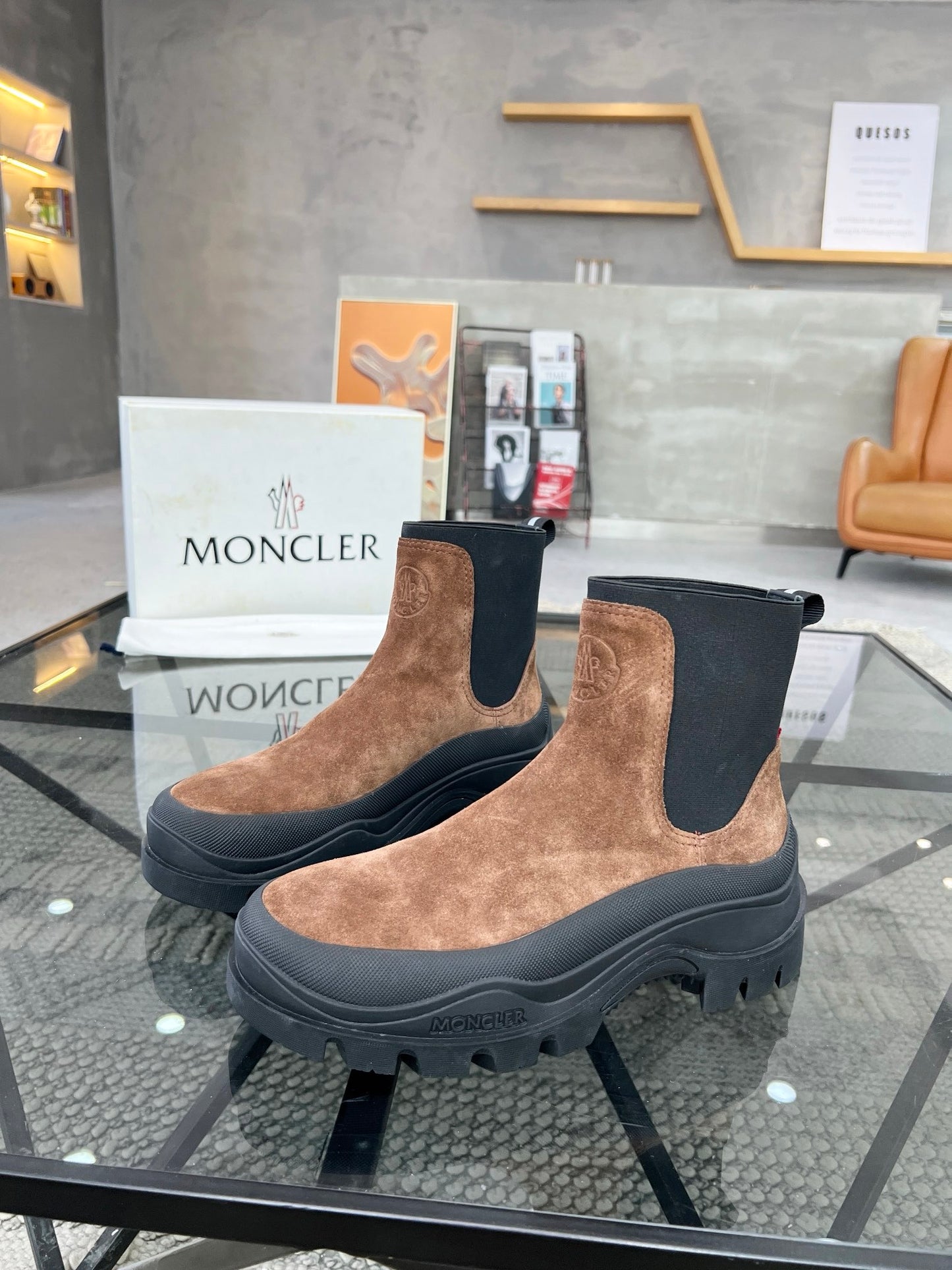 MONC Suede boots