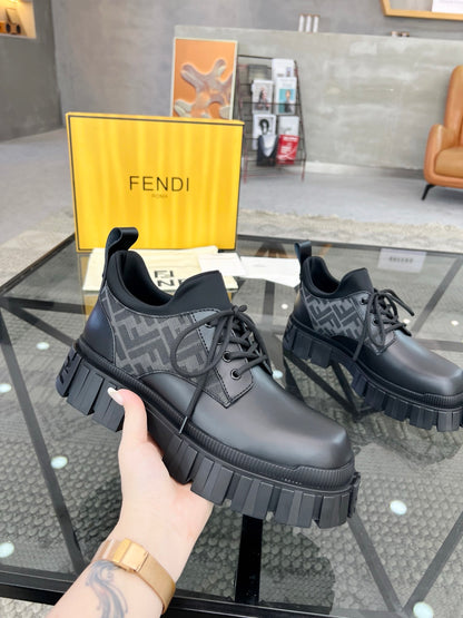 Fend Thick-soled leather shoes