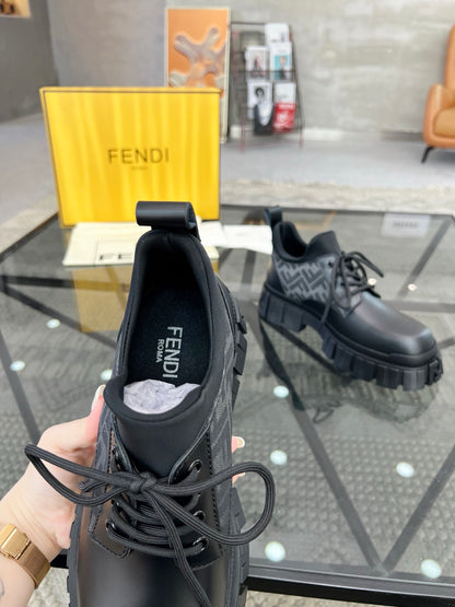 Fend Thick-soled leather shoes