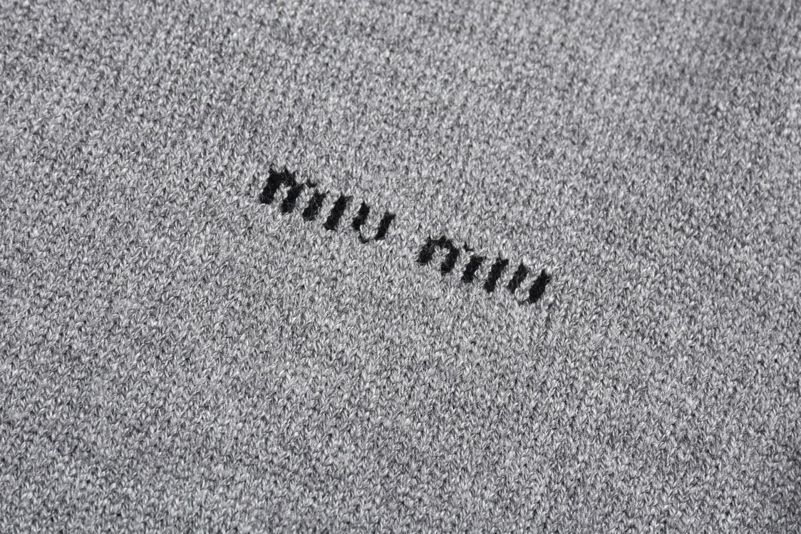 Miu Cardigan sweater