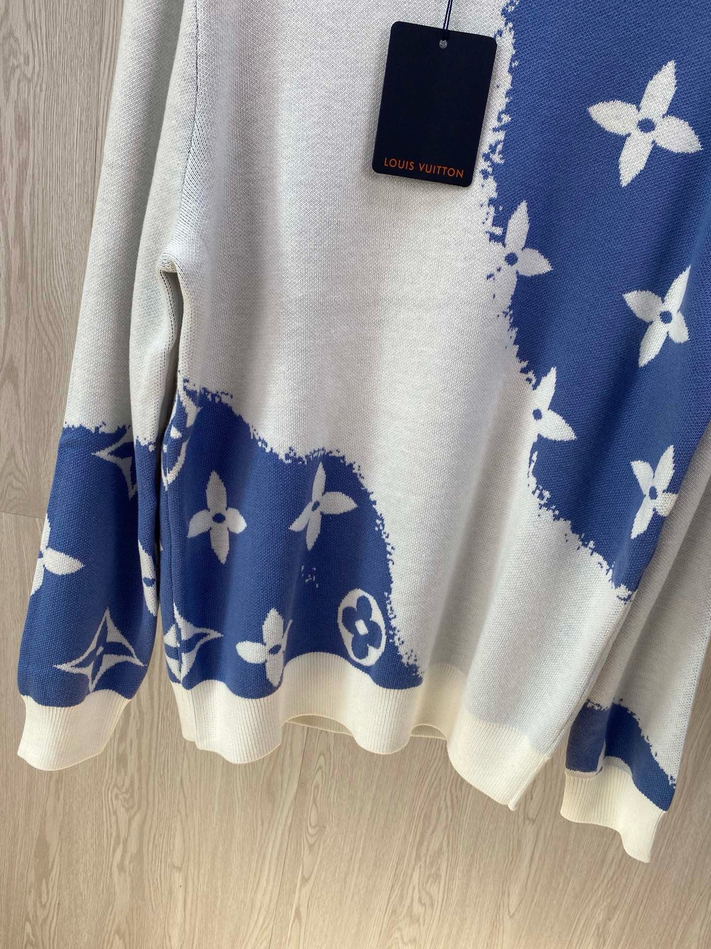 Louis monogram sweater