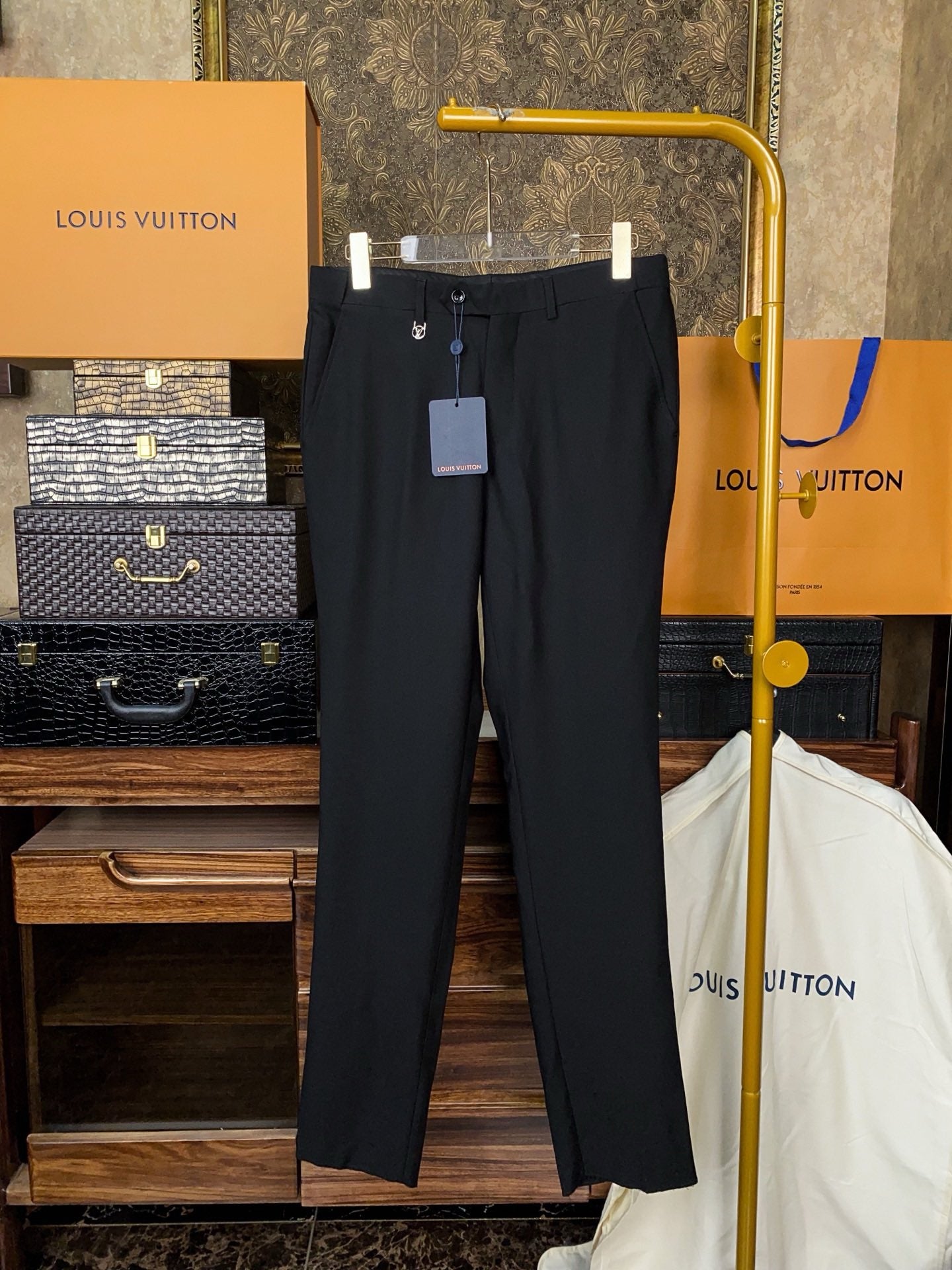 Louis Wool suit top and pants