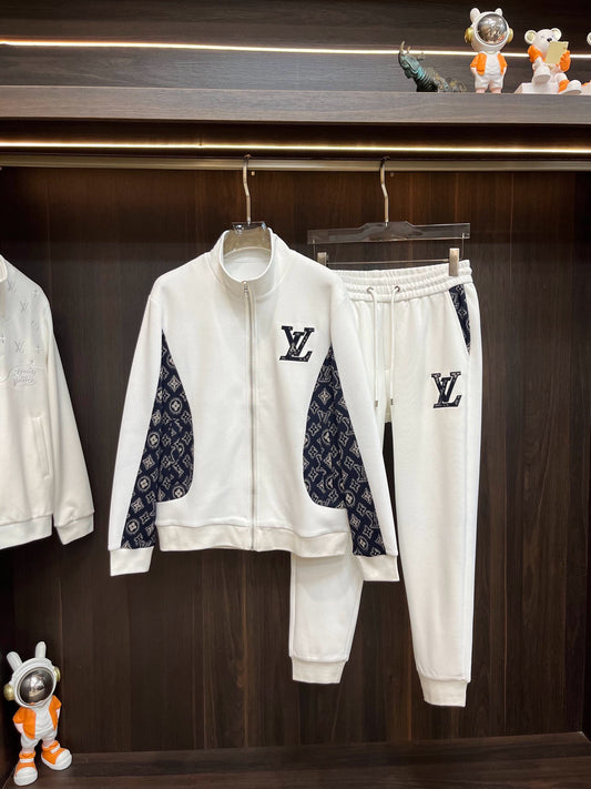 LOUIS TRACKSUIT