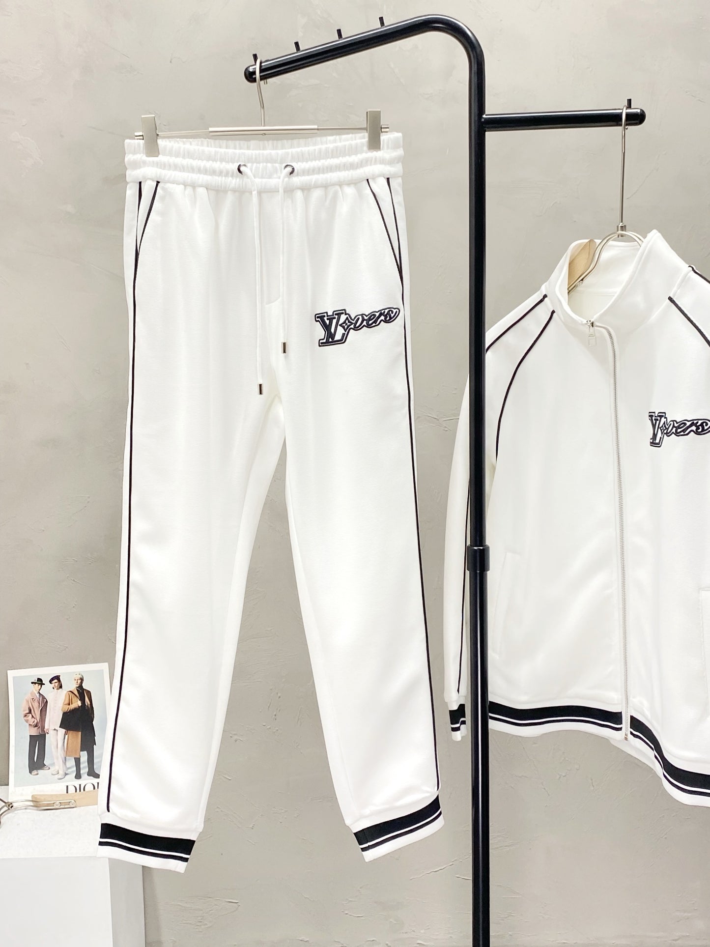 LOUIS TRACKSUIT