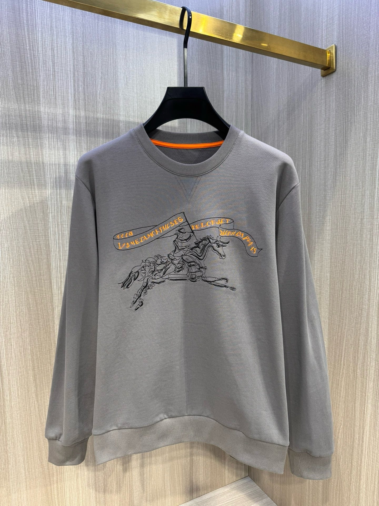 herm embroidered sweatshirt