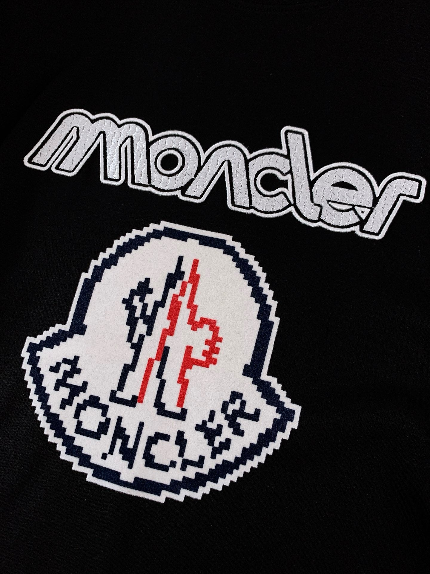 moncl embroidered t-shirt