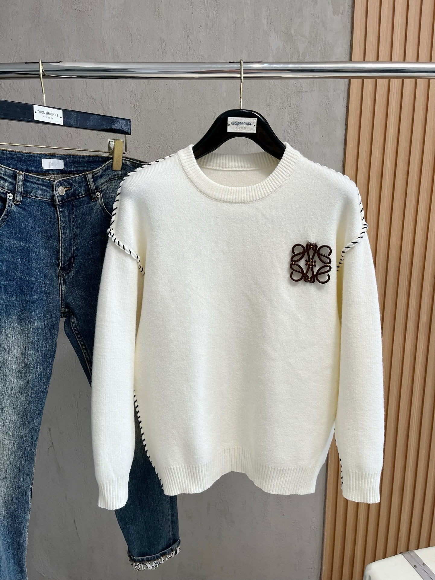 loe wool sweater