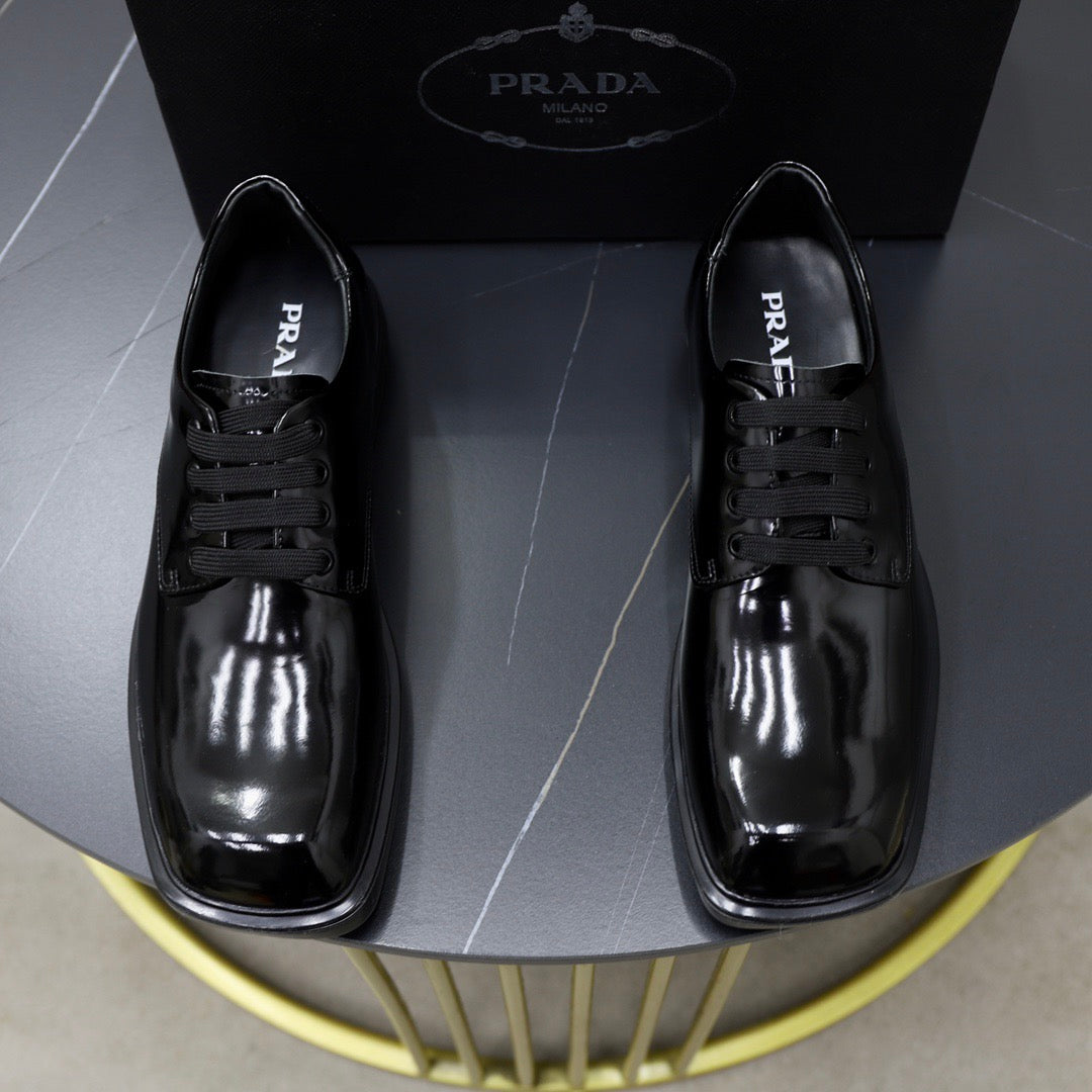 plada leather shoes