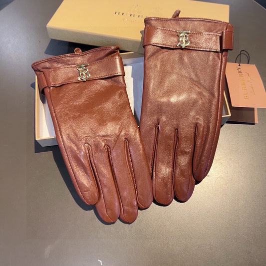 burber leather gloves